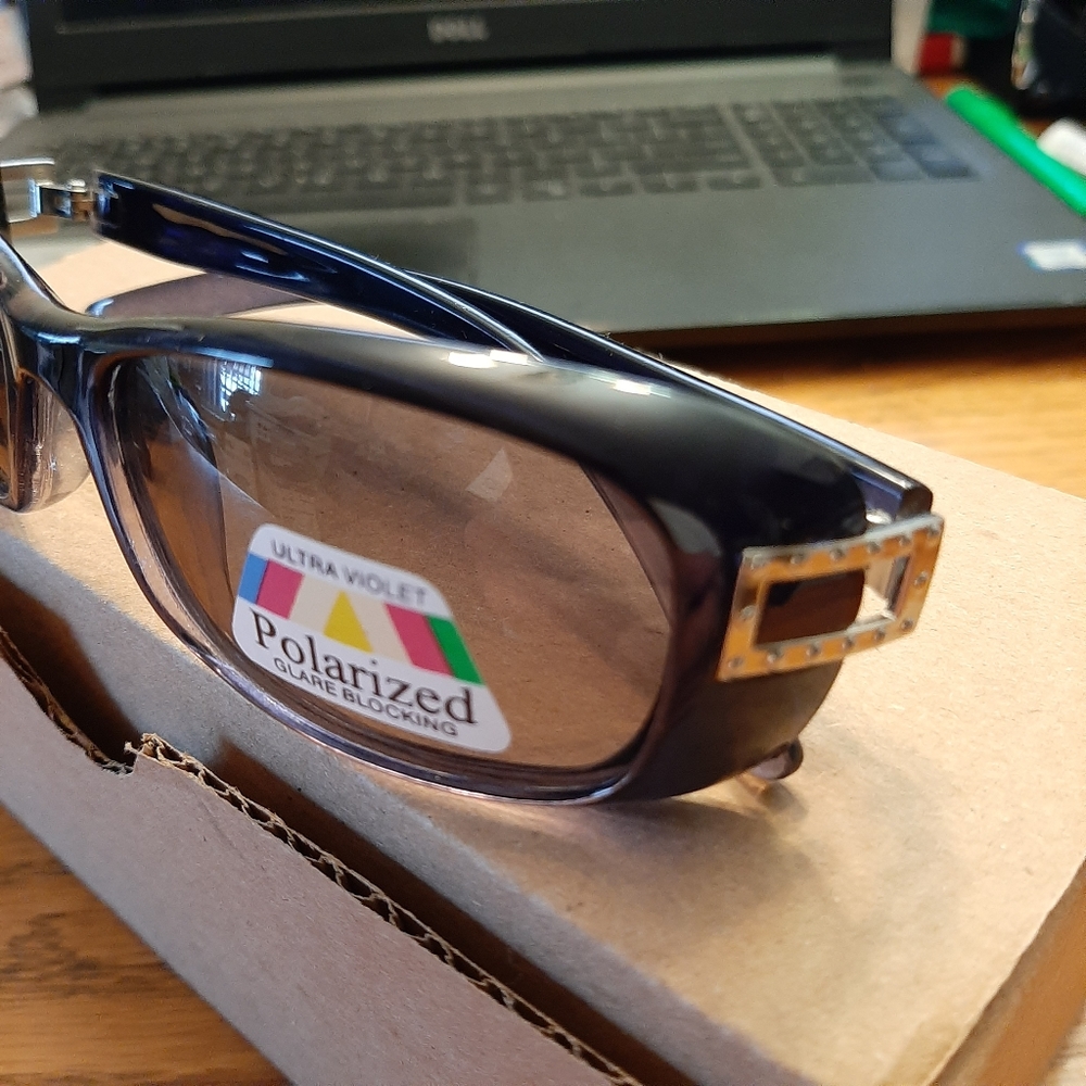 Ladies Sunglasses (accessories)